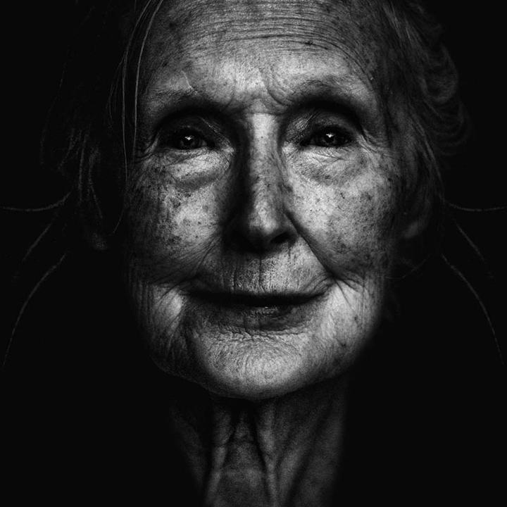 homeless-black-and-white-portraits-lee-jeffries-17