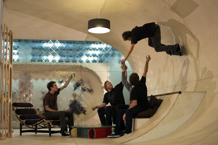 PAS-Skateboard-House-Air-Architecture-5