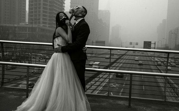 gas-masks-wedding-photography-beijing-china-4