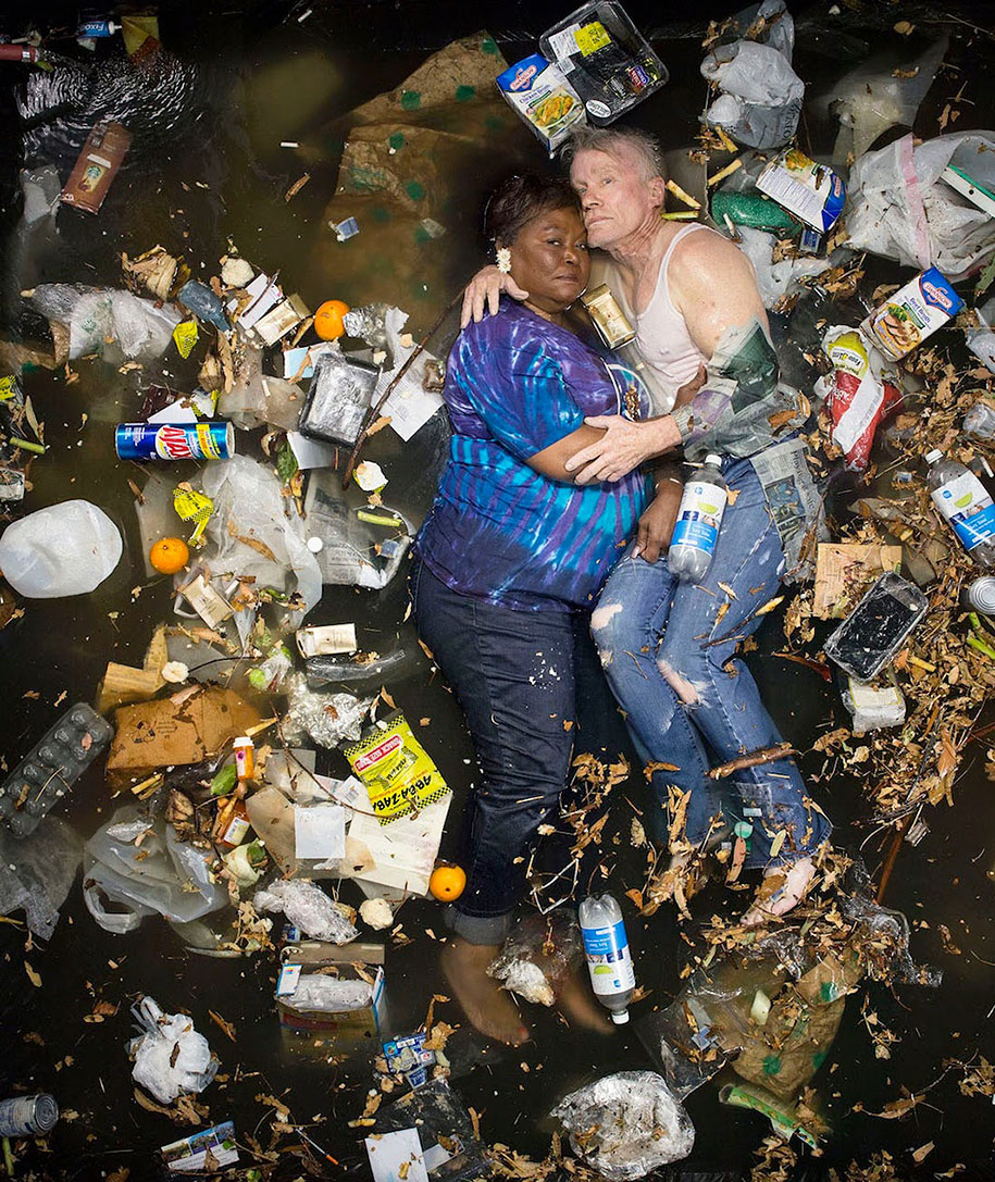 7-days-of-garbage-environmental-issues-photography-gregg-segal-10