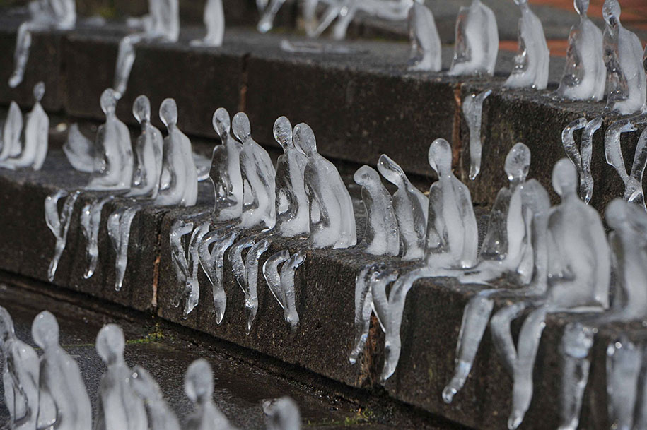 first-world-war-commemoration-ice-sculptures-birmingham-nele-azevedo-3