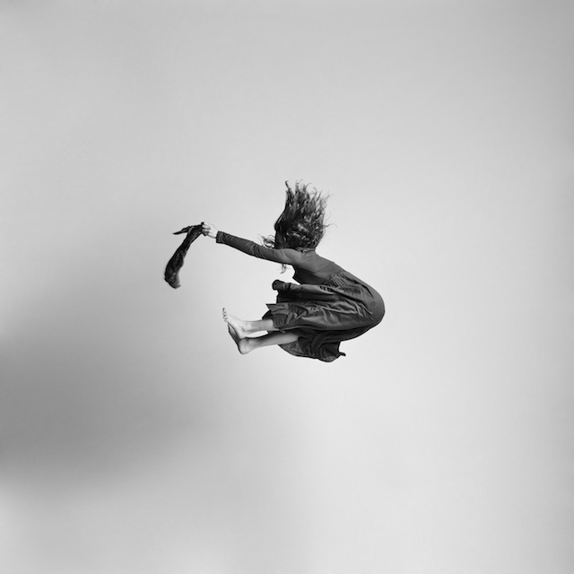 Black-and-white-jumping-people-photography-15