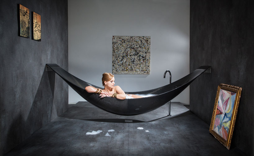 splinter-works-vessel-carbon-fibre-hammock-bathtub-designboom-08