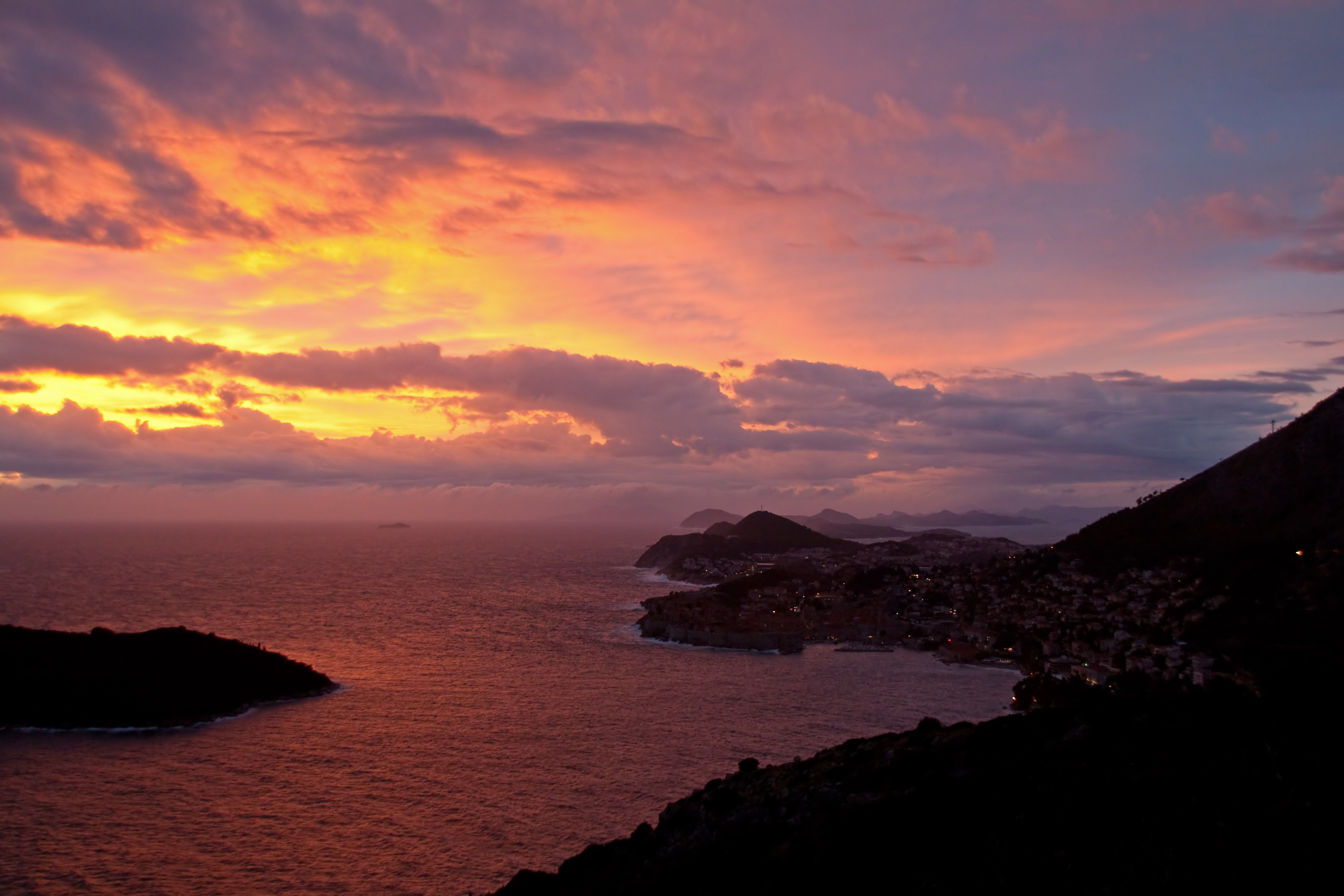 Sunset_Dubrovnik_4_(4058396829)