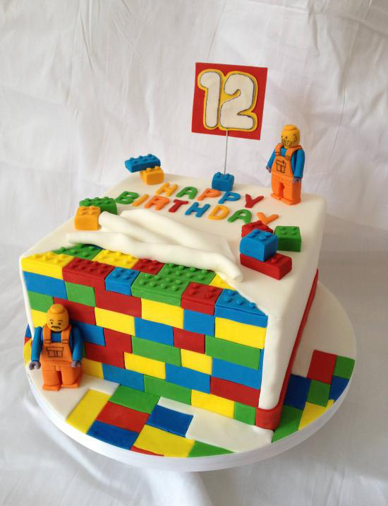 made-a-lego-cake-this-weekend-1363473623