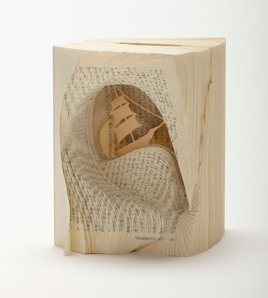 book-carvings-tomoko-takeda-1