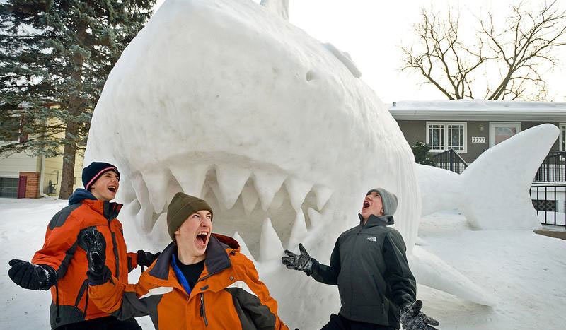 every-year-these-brothers-make-a-giant-snow-sculpture-on-their-front-lawn-6