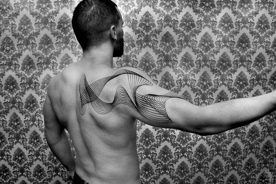 elegant-geometric-line-tattoo-chaim-machlev-6