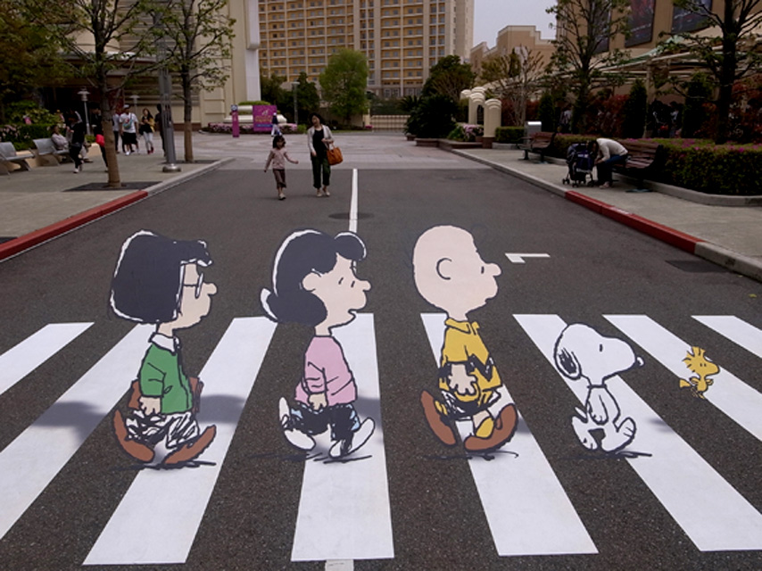 Peanut-Abbey-Road-Snoopy-Crosswalk