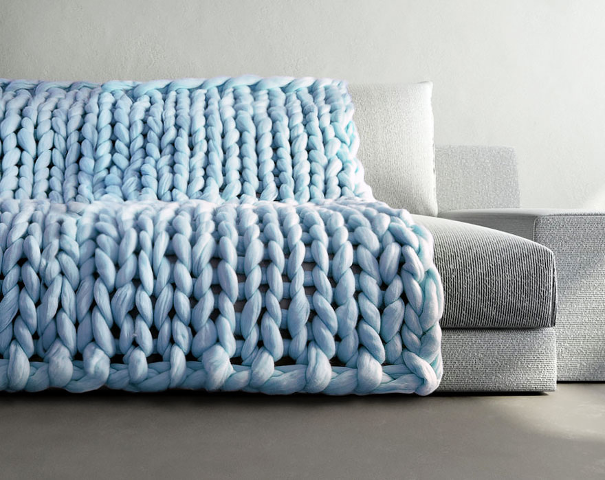 giant-super-chunky-wool-knitwear-blankets-anna-mo-6