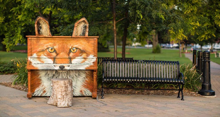 Street piano