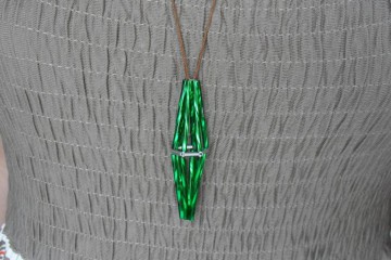 DIY The Sims plumbob náhrdelník