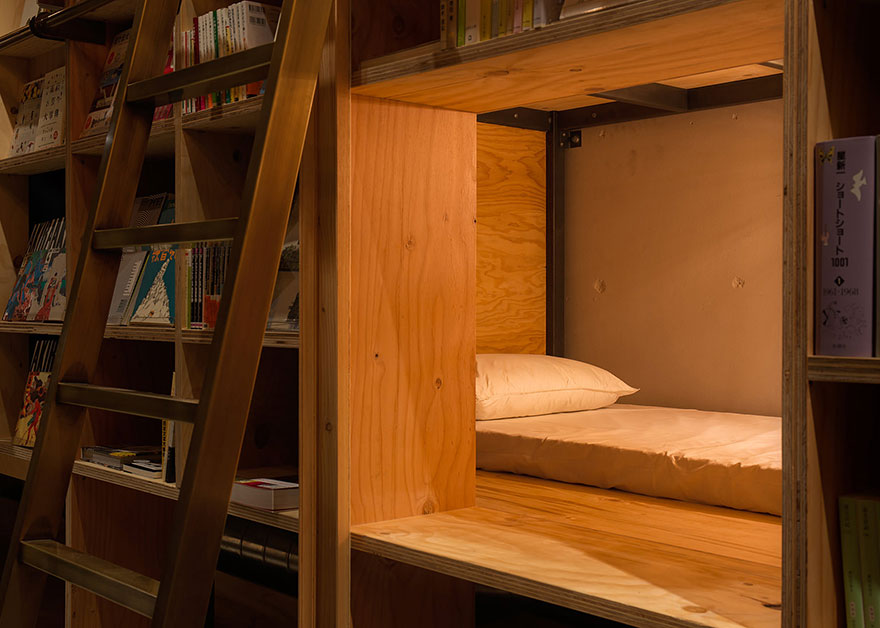 library-hotel-book-bed-tokyo-4